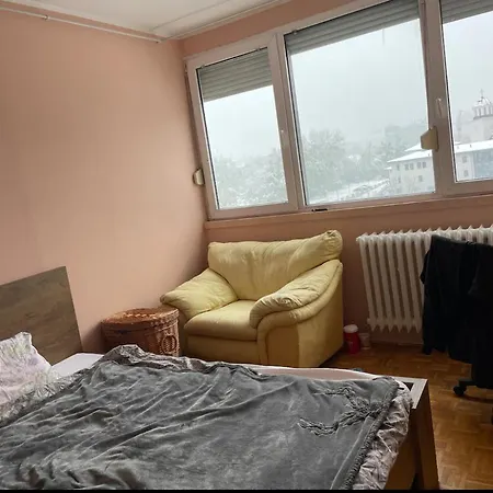 Cozy Arena Apartment *